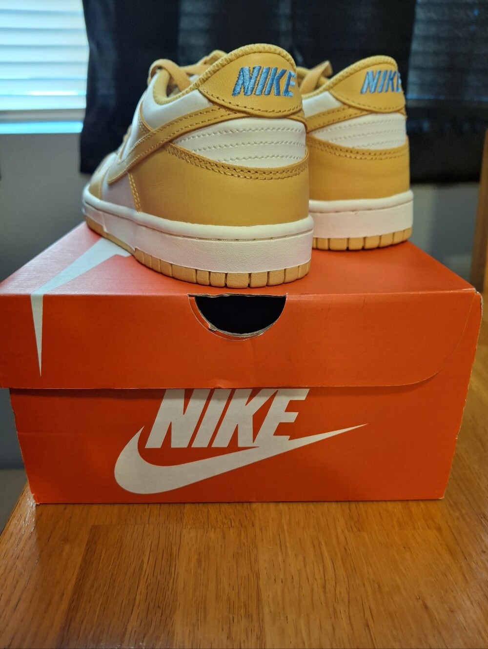 Nike Dunk Low ( GS) - Picture 8 of 16